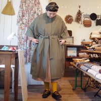 Porter des boutons ポンチョコート（カーキ）