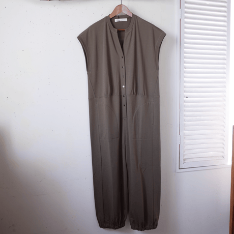 Porter des boutons コットンサルエルオールインワン