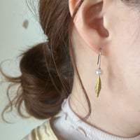 PLANTS ピアス（淡水パール）両耳