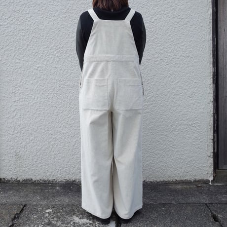 Porter des boutons コーデュロイサロペット