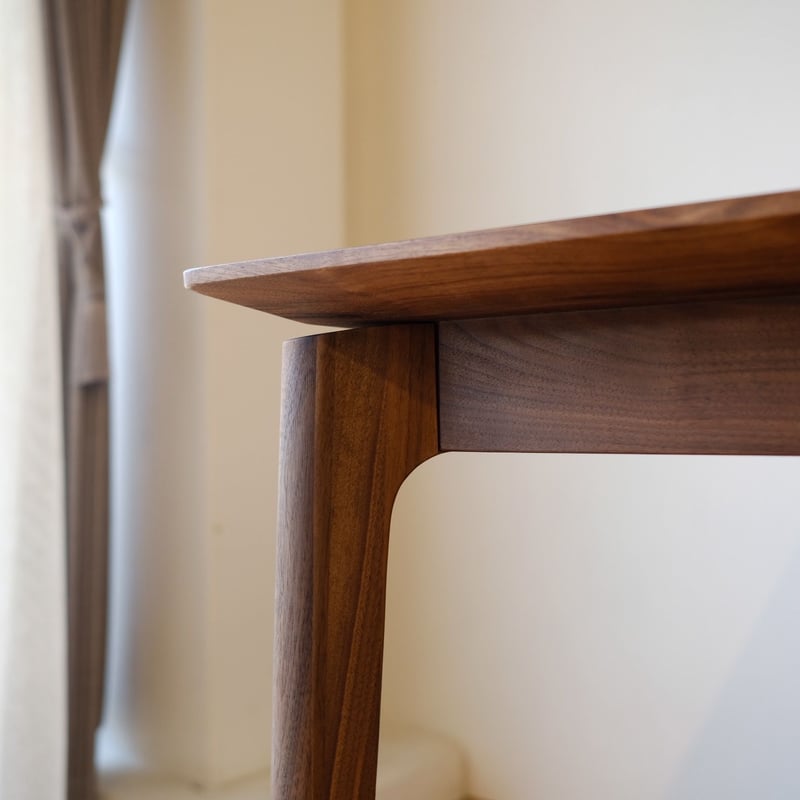 エッジ ダイニングテーブル | HARMONIC HOUSE