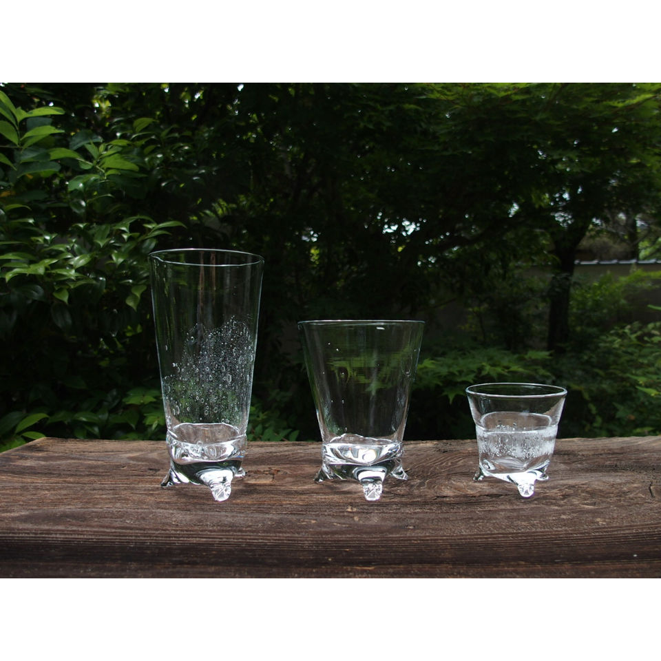 ジュースグラス　ウォーターグラス　足つきグラス 三ツ足 グラス | maki glass studio