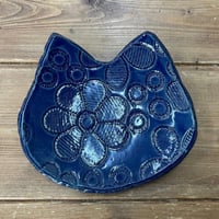 『陶工真々』　猫の豆皿　　藍色