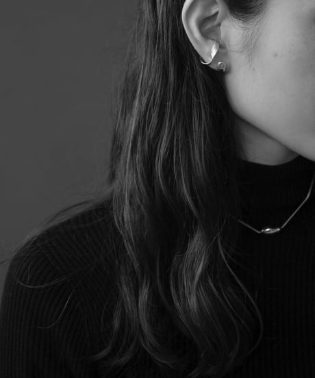 Mebius ear cuff