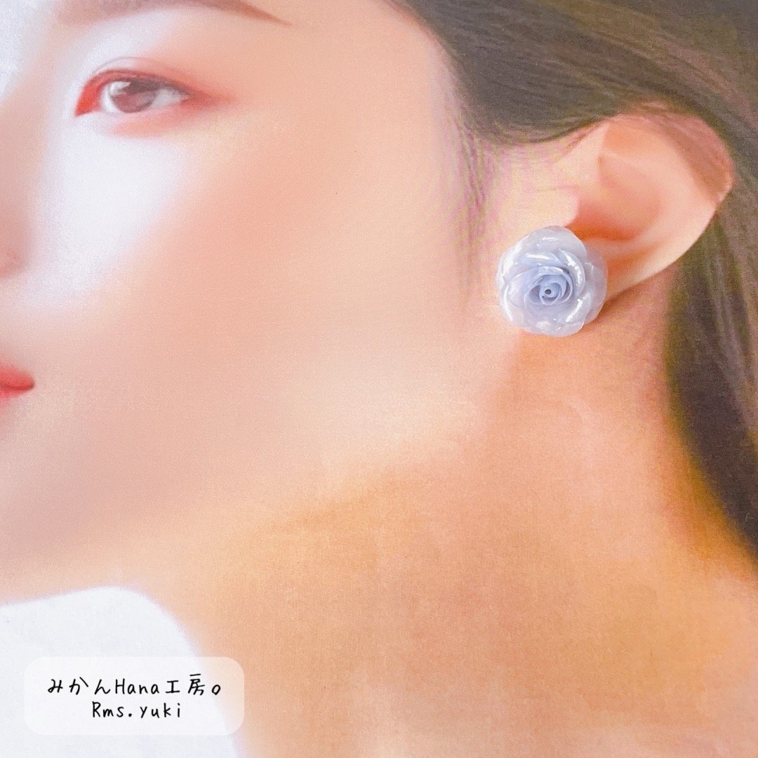 ペイントビーズ♡樹脂薔薇ビジュー　ピアス/イヤリング✩*॰¨ 030c1595c95bf3b81ebc2509431c3e