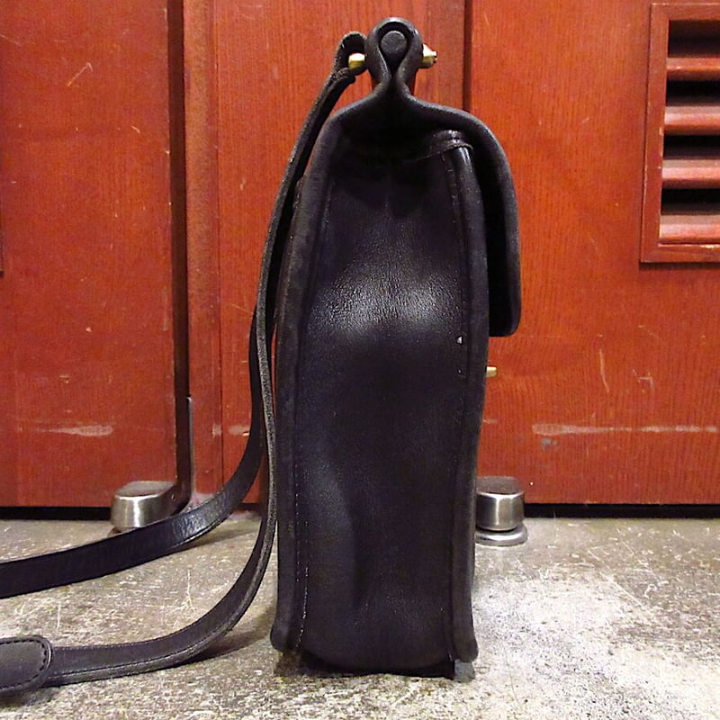 ビンテージ○オールドコーチレザーショルダーバッグ黒○220705c3-bag