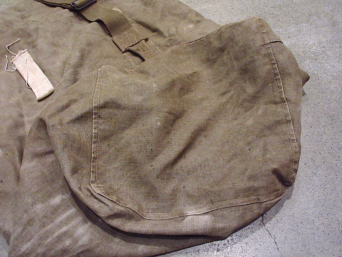 □フランス軍パラシュートバッグ/ダッフルバッグ・オリーブ