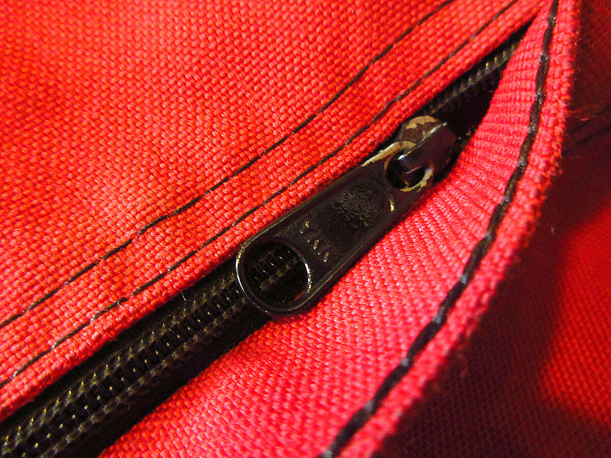 OUTDOOR PRODUCTS×CHICAGO BULLSナイロンボストンバッグ赤○2306