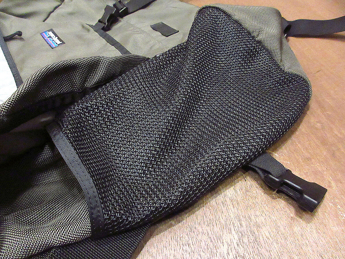 atagoniaナイロンメッセンジャーバッグ○220119k2-bag-shd atagoniaナイロンメッセンジャーバッグ○220119k2-bag-shd
