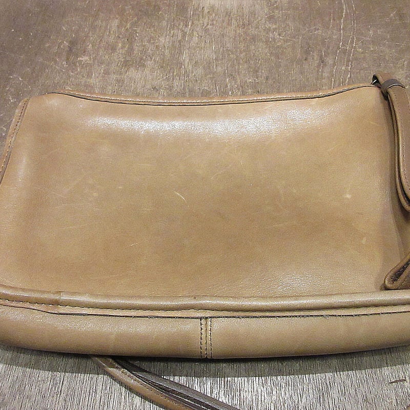 オールドコーチ　ベージュ レザー ショルダーバッグ　正規品 COACH コーチ レザーショルダーバッグ オールドコーチ 90s