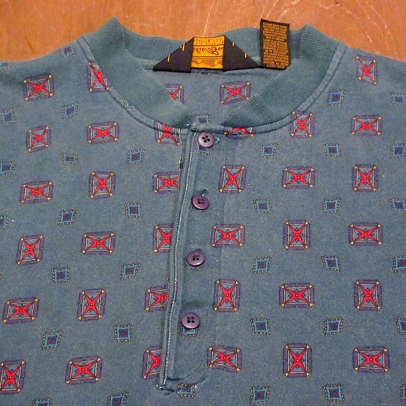ビンテージ90's○Eddie Bauer 総柄ヘンリーネックTシャツ緑 M ビンテージ90's○Eddie Bauer 総柄ヘンリーネックTシャツ緑 M