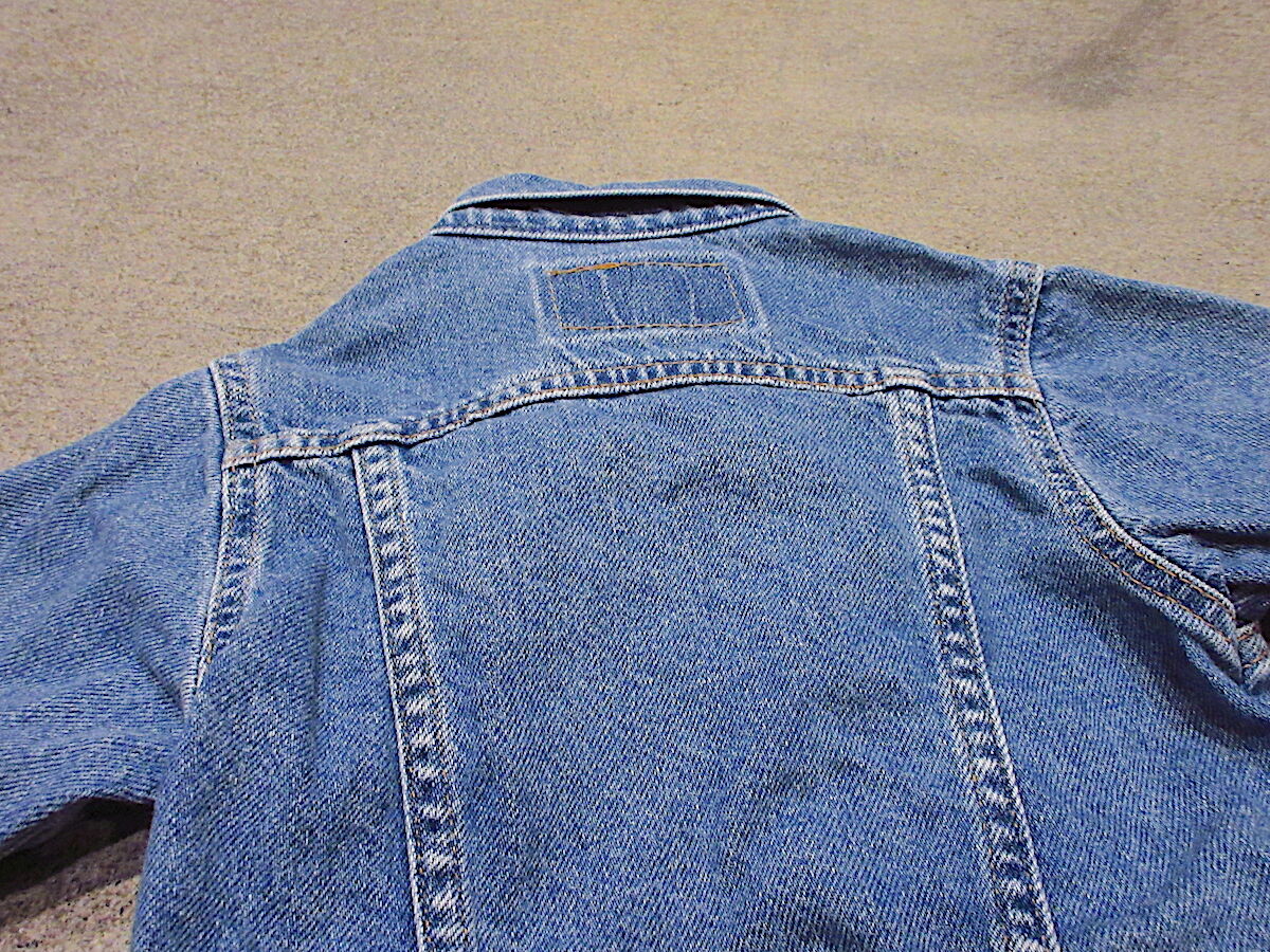 リーバイス　キッズ　ヴィンテージ　デニム　90 size2 302 ビンテージ90's○Levi's 79027キッズデニムジャケットsize 12M