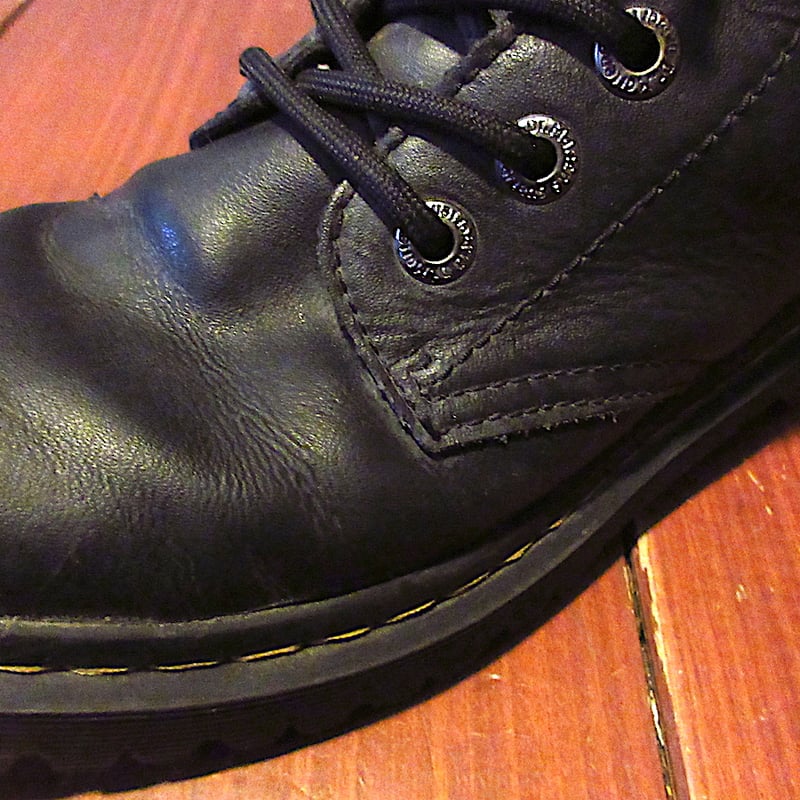 ドクターマーチン　ブーツ　黒　ブラック　23.5 Dr.Martensレディース7ホールブーツ黒size UK 5○250824j3-w-bt-