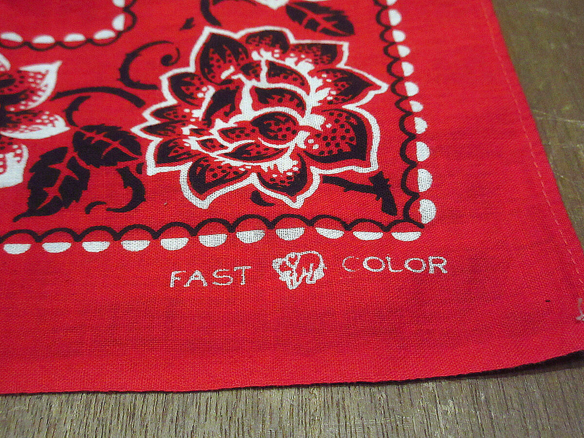 ビンテージ40's○下鼻象マークFAST COLOR花柄コットンバンダナ赤