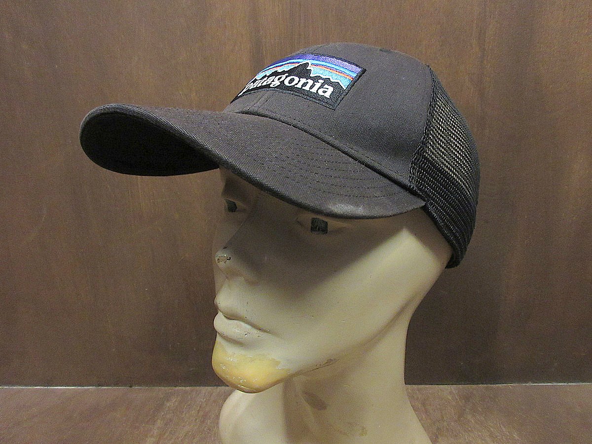 新品 patagonia 耳付き キャップ フリース 帽子 スナップバック ビンテージ○Patagonia ロゴ刺繍スナップバックメッシュキャップ