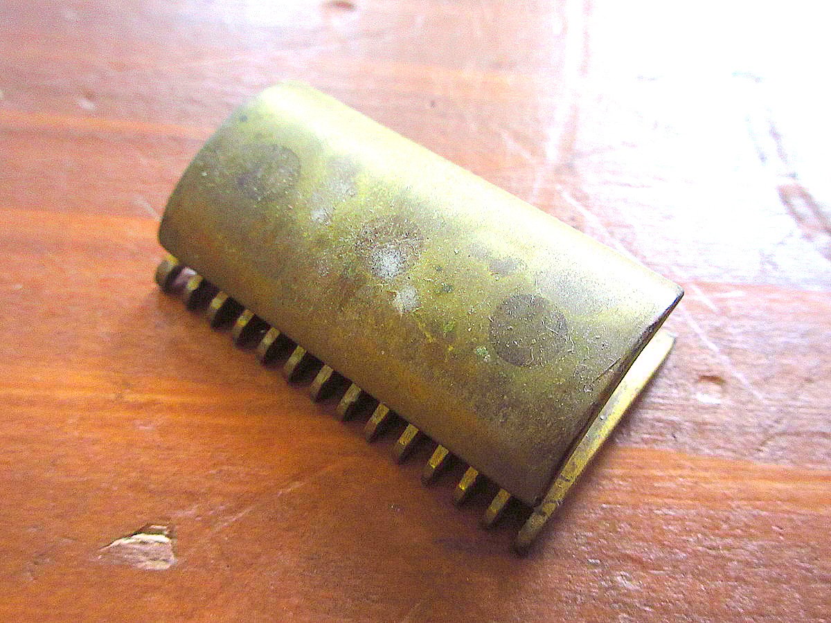 アンティーク　ジレット　カミソリ 1920年1月13日 真鍮製 アンティーク ジレット カミソリ 1920年1月13日 真鍮製 1900-1903 年