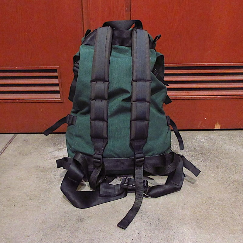 ビショップ Aiguille Alpine Equipment リュックグリーン