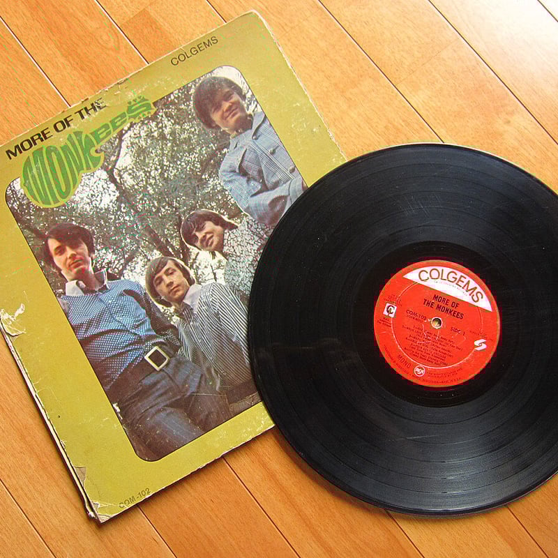 ザ・モンキーズ　THE MONKEES 写真集（LPサイズ） US ROCK】Monkees モンキーズ / The Monkees 中古レコードの通販
