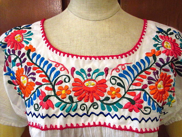 古着 ビンテージ 70s ハンドメイド メキシカン 花柄 刺繍 Tシャツ メキシカン ワンピース 花 鳥 刺繍 手刺繍 ヴィンテージ