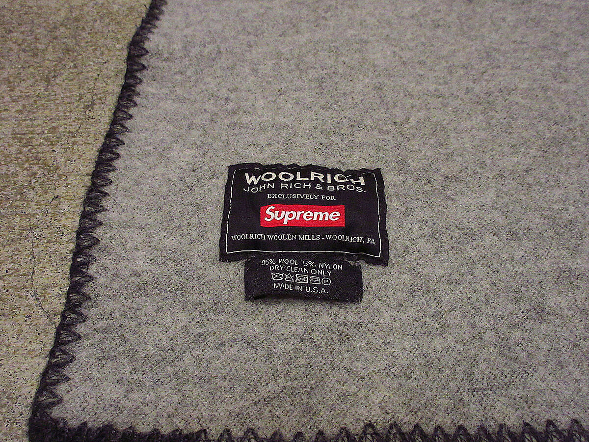 17AW Supreme×WOOLRICH Wool Throw Blanket size  144cm×107cm●ウールリッチシュプリームウールブランケット毛布アウトドア寝具