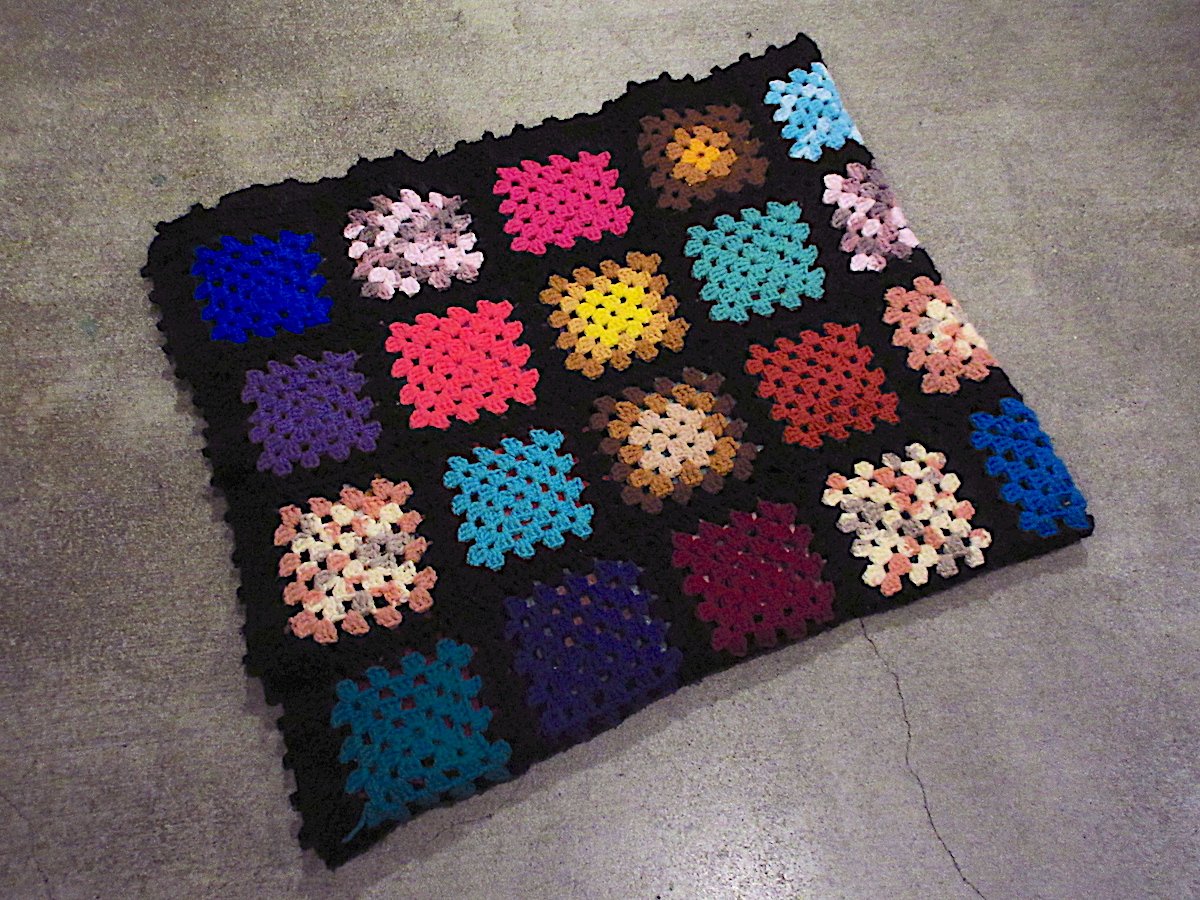 ビンテージ○かぎ針編みブランケットsize 約136cm × 約120cm○250528m1-