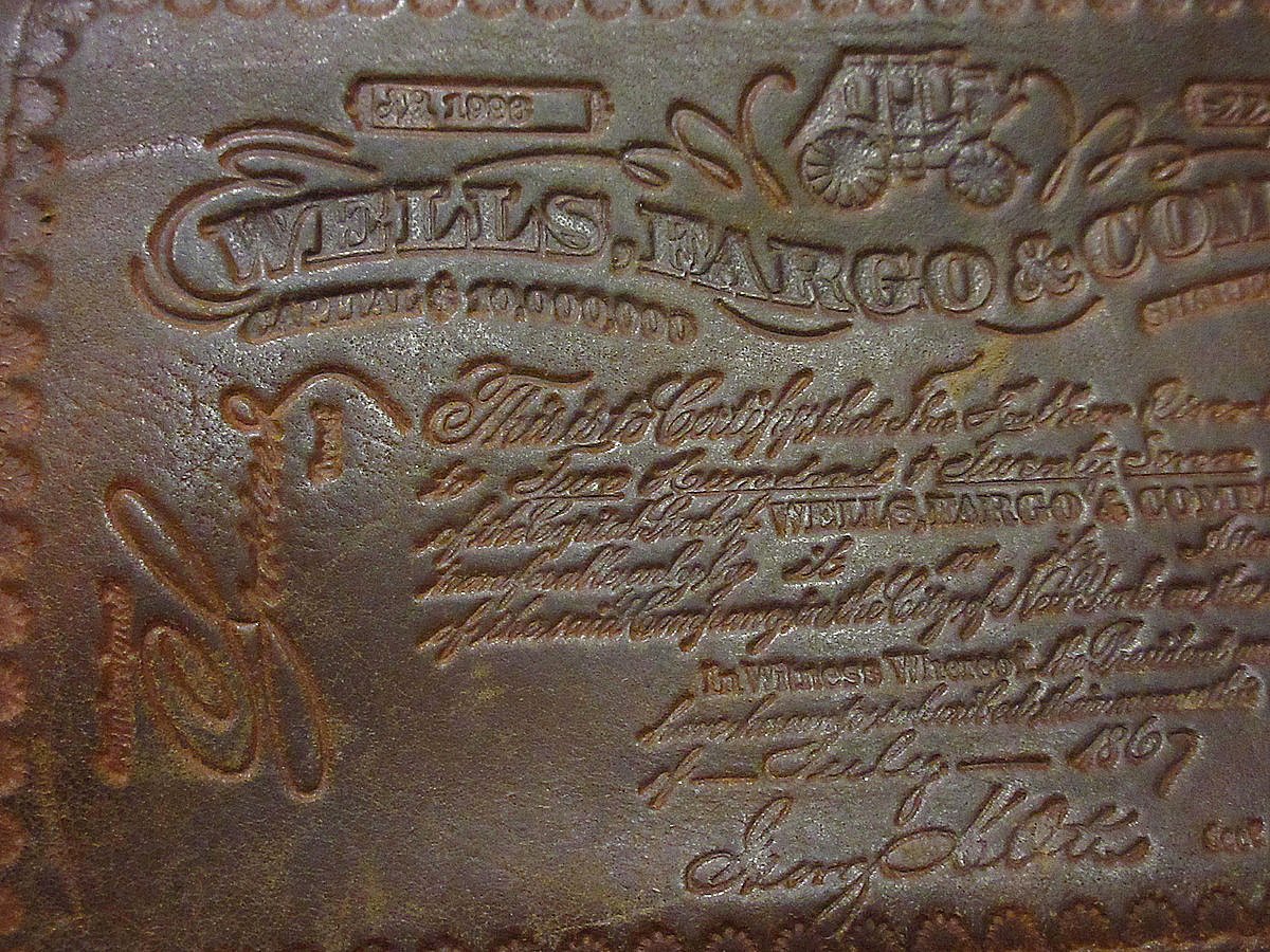 ビンテージ○WELLS FARGO & COMPANY型押しレザー財布茶○240527i6-w...