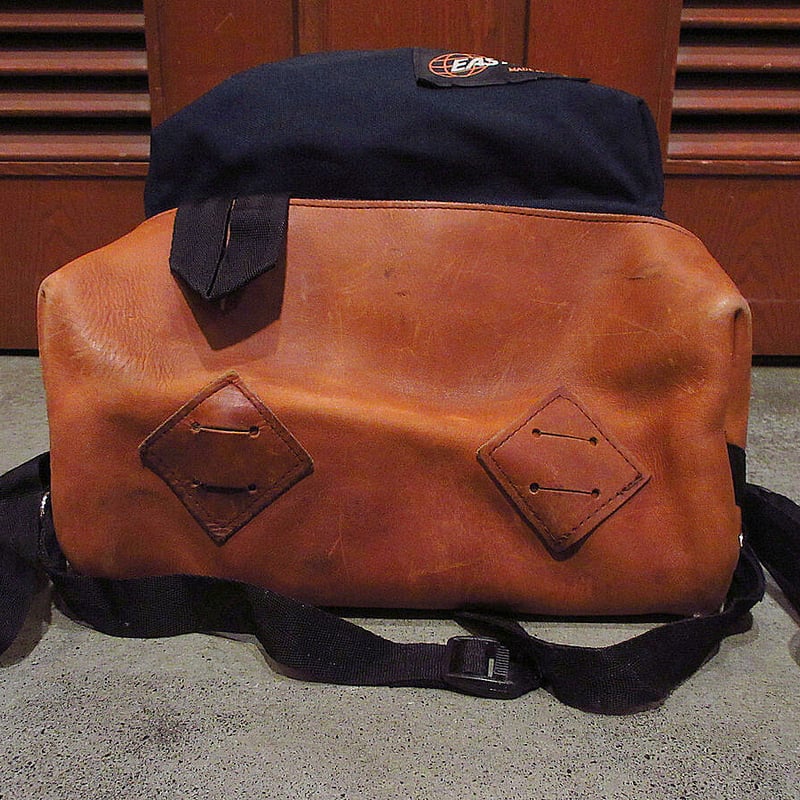 ビンテージ80's90's○MADE IN U.S.A.EASTPAKボトムレザーバック