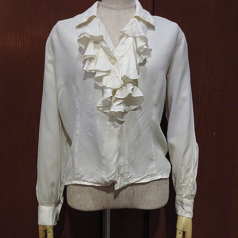 長袖フリルオーバーブラウス　生成り 楽天市場】先着100名様【店内全品50％OFFクーポン】10/4 20時