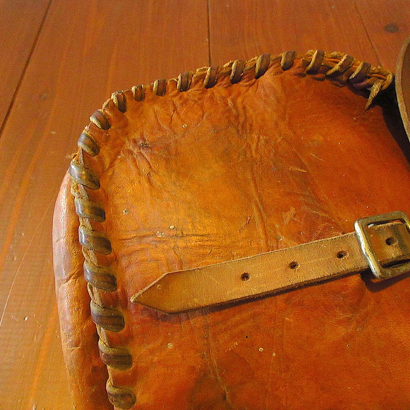 送料込♪デッドストック★早い物勝ち！当時物★新品★ビンテージ レザーサドル★昭和 ビンテージ○DEADSTOCK GALVEZタイヤソール編み込みレザー