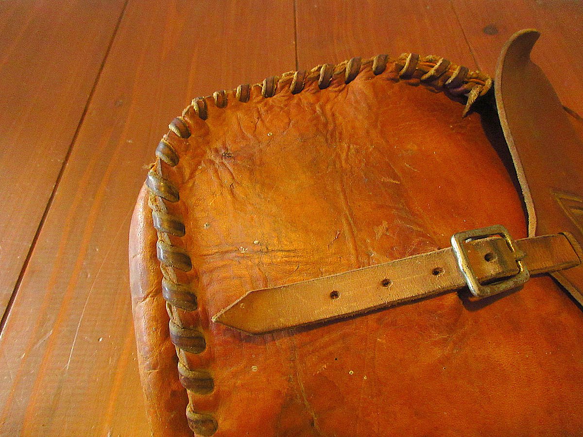 送料込♪デッドストック★早い物勝ち！当時物★新品★ビンテージ レザーサドル★昭和 ビンテージ○DEADSTOCK GALVEZタイヤソール編み込みレザー