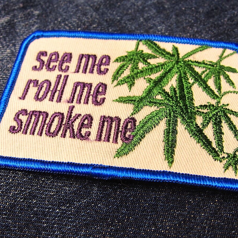 90s マリファナ柄　フード付ベスト　ラスタカラー　MARIHUANA 刺繍 90s Yaga USA製 ラスタカラー レゲエ マリファナ ヤガ