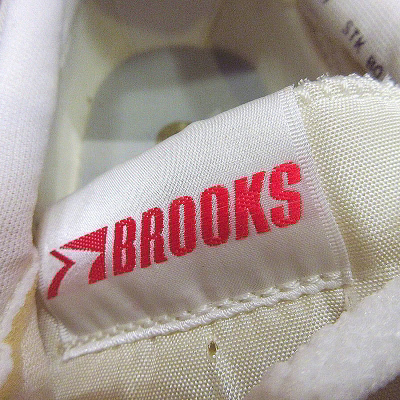 本物超美品 80's DONNYBROOK (リアーナ着用) レディース 古着 80s USA製 DONNY BROOK モノトーン フェイス柄