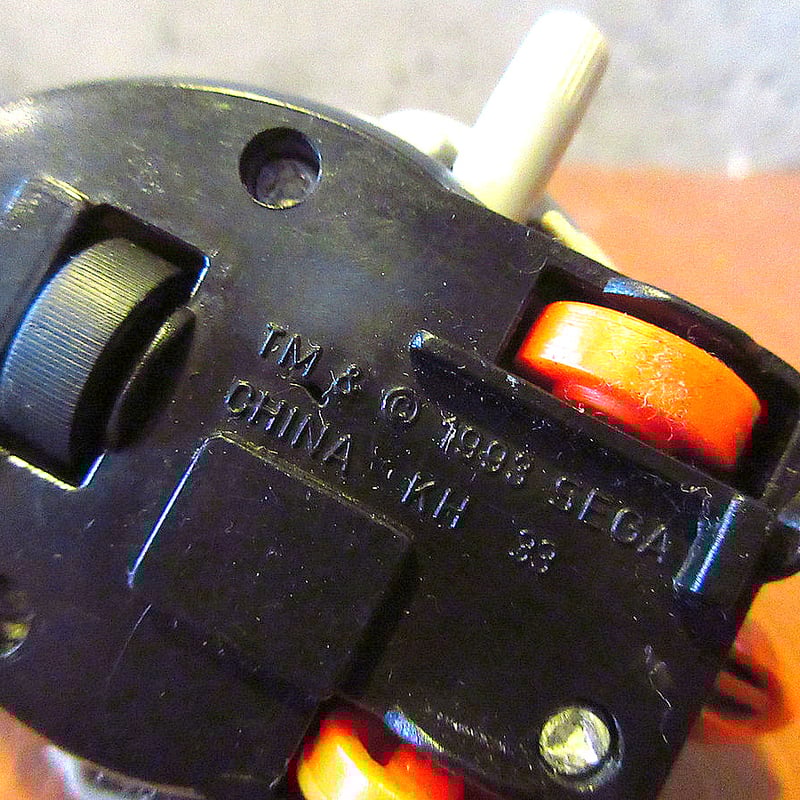 マックヒストリアルピンコレクション1998年 マクドナルド ハッピーセット空箱 ハッピーミールペーパーボックス