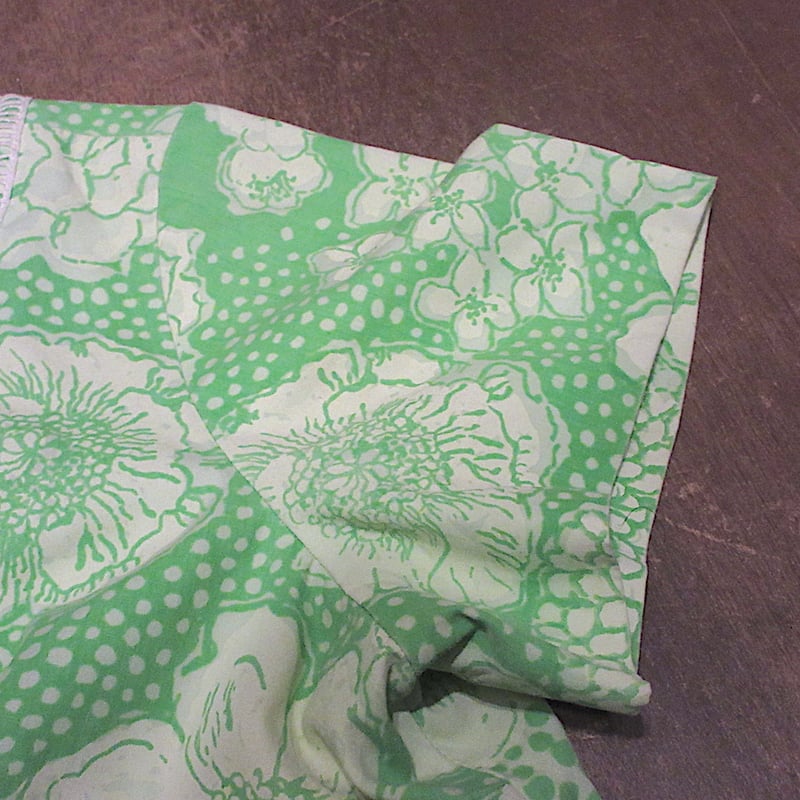 70年代　カラフル花柄 半袖ワンピース　ビンテージ ビンテージ70's○花柄半袖ワンピース○250427z1-w-ssdrsフラワードレス