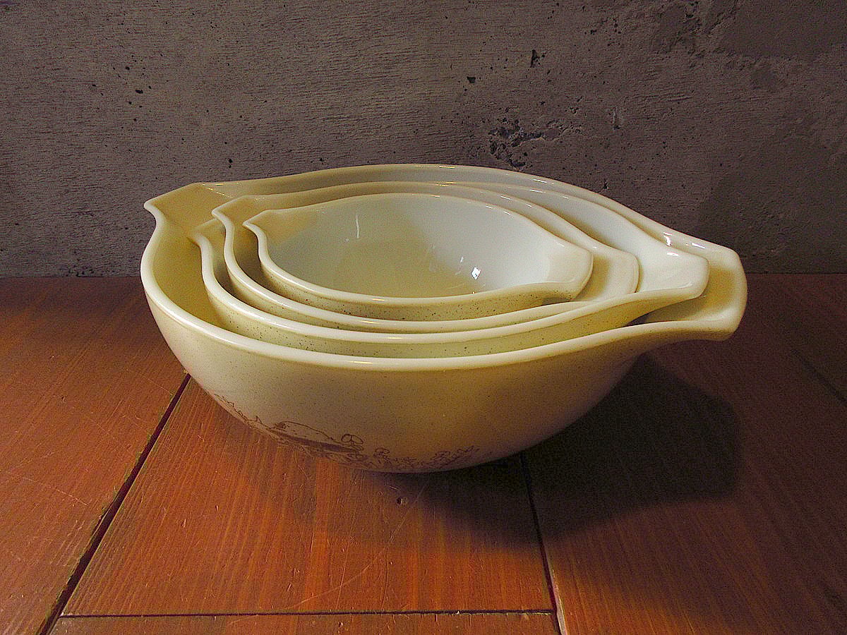 ビンテージ○PYREXプリント入りボウル4点セット○241013j8-tbwr雑貨