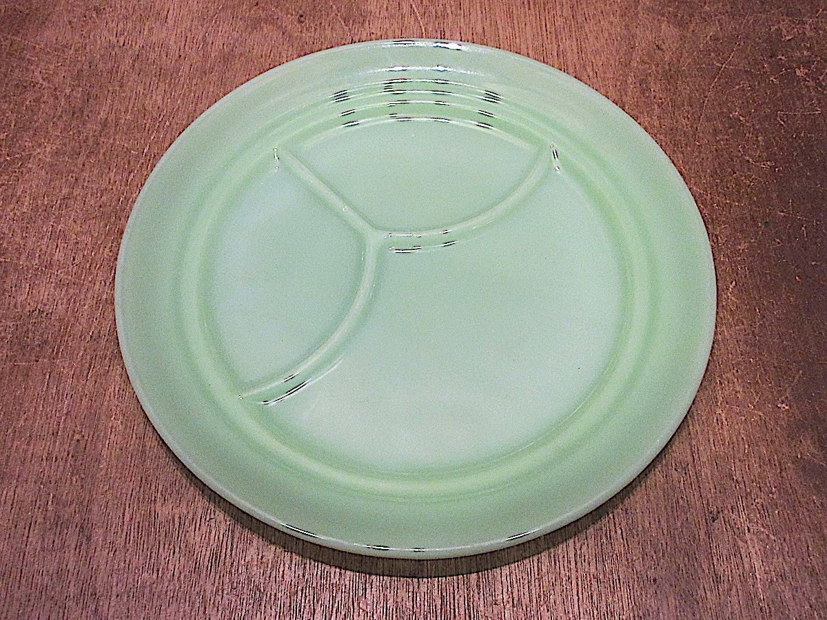 ビンテージ○Fire Kingジェダイ3コンパートメントプレートB○260209n8