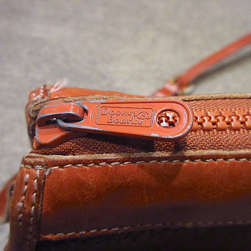 【激レア】未使用 ヴィンテージ DOONEY & BOURKE ショルダーバッグ USA製 DOONEY＆BOURKE / ドゥーニー&バーク ショルダーバッグ
