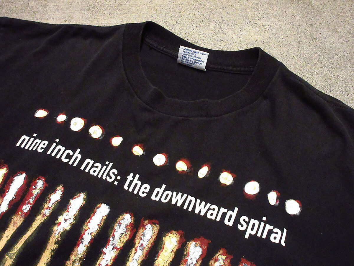 nine inch nails downward Tシャツ vintage