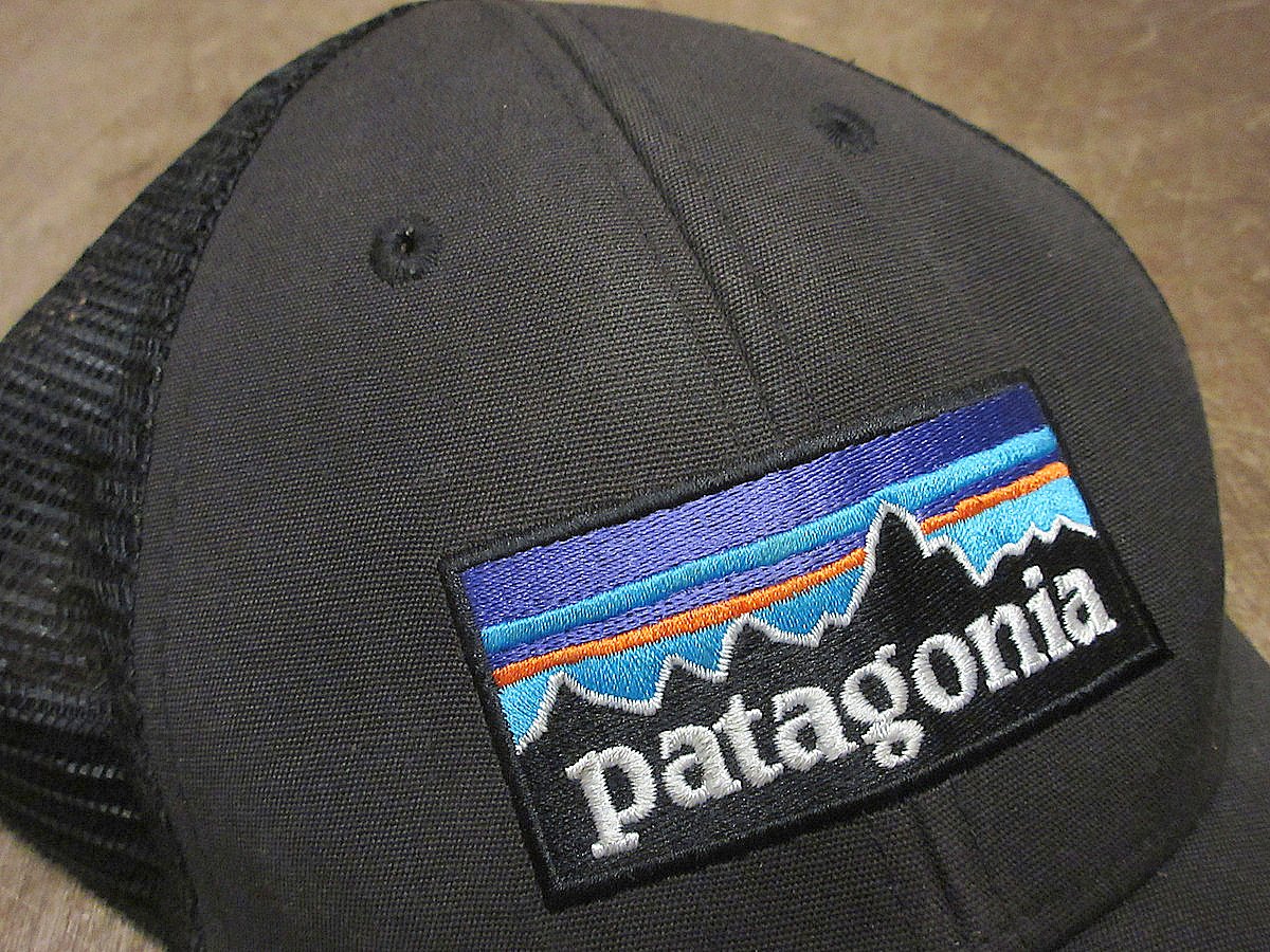 ビンテージ○Patagonia ロゴ刺繍スナップバックメッシュキャップ