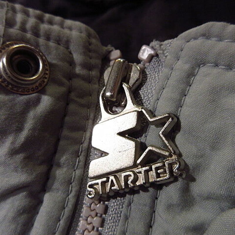 ビンテージ90's○STARTER NFL RAIDERSナイロンプルオーバー中綿 ビンテージ90's○STARTER NFL RAIDERSナイロンプルオーバー中綿