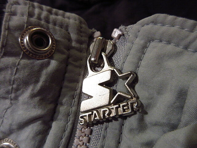 ビンテージ90's○STARTER NFL RAIDERSナイロンプルオーバー中綿 ビンテージ90's○STARTER NFL RAIDERSナイロンプルオーバー中綿