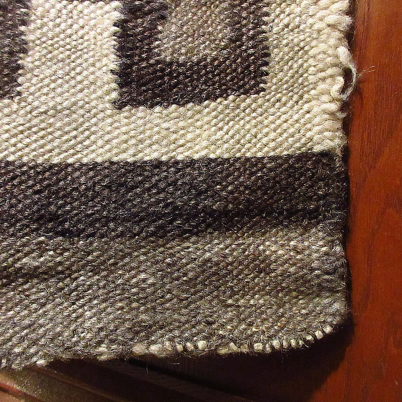 30s〜 Navajo ナバホ ビンテージ アンテーク ラグ 卍 スワスティカ 1920年代～ 111cm × 71.5cm ” 卍 スワスティカ ” ビンテージ ナバホ