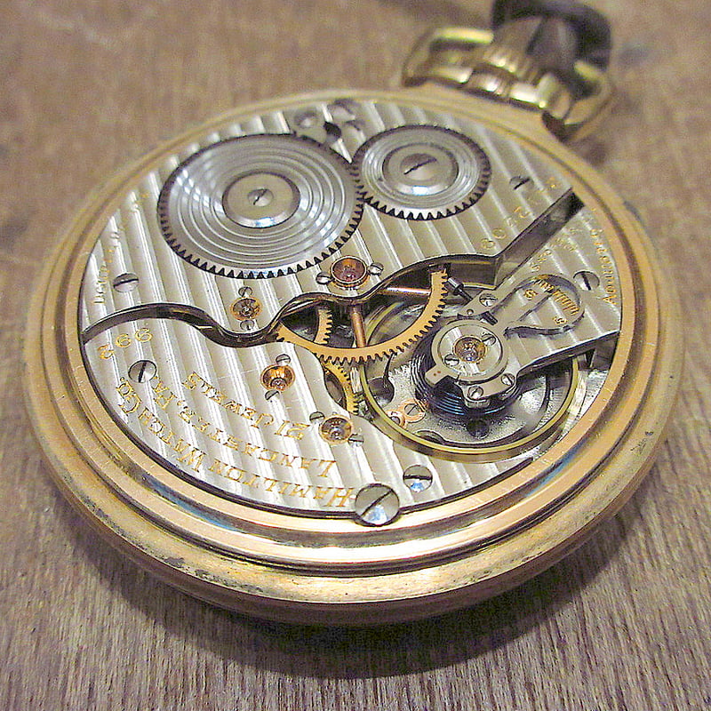 ハミルトン　懐中時計　アンティーク　ビンテージ ハミルトン アンティーク懐中時計 アールデコ・立体模様の文字盤