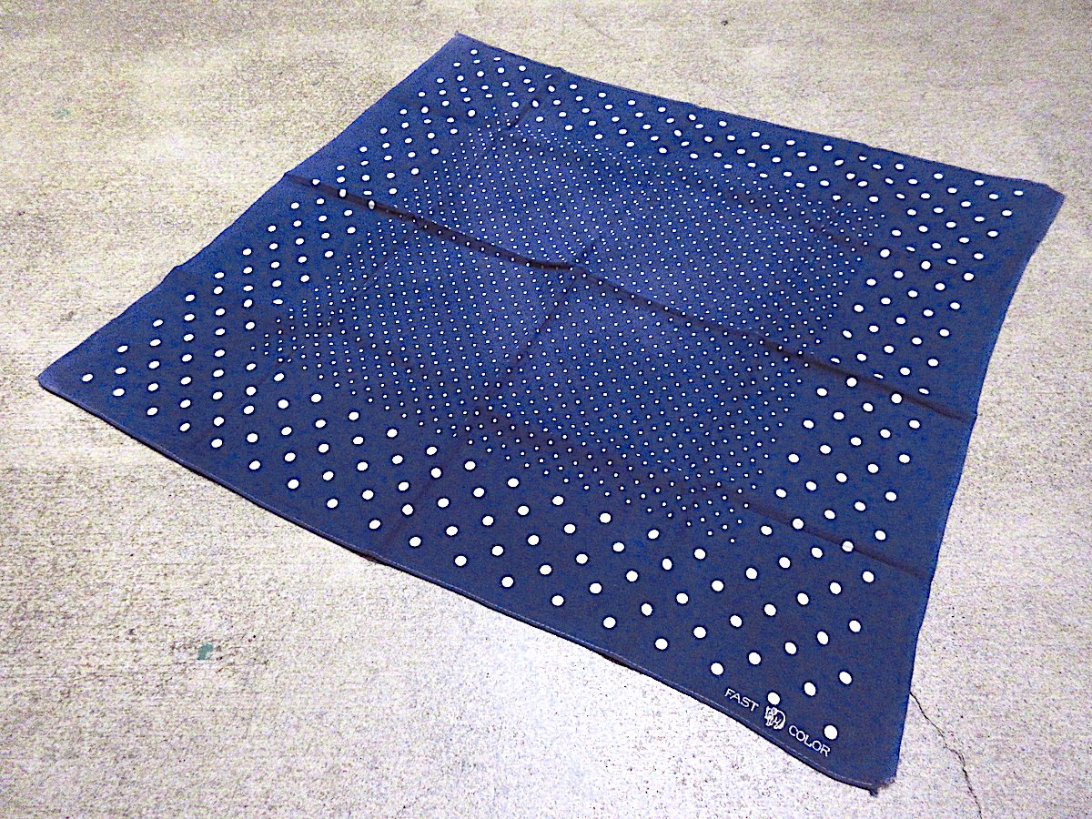 ビンテージ40's○FAST COLORドット柄下鼻象マークコットンバンダナ紺