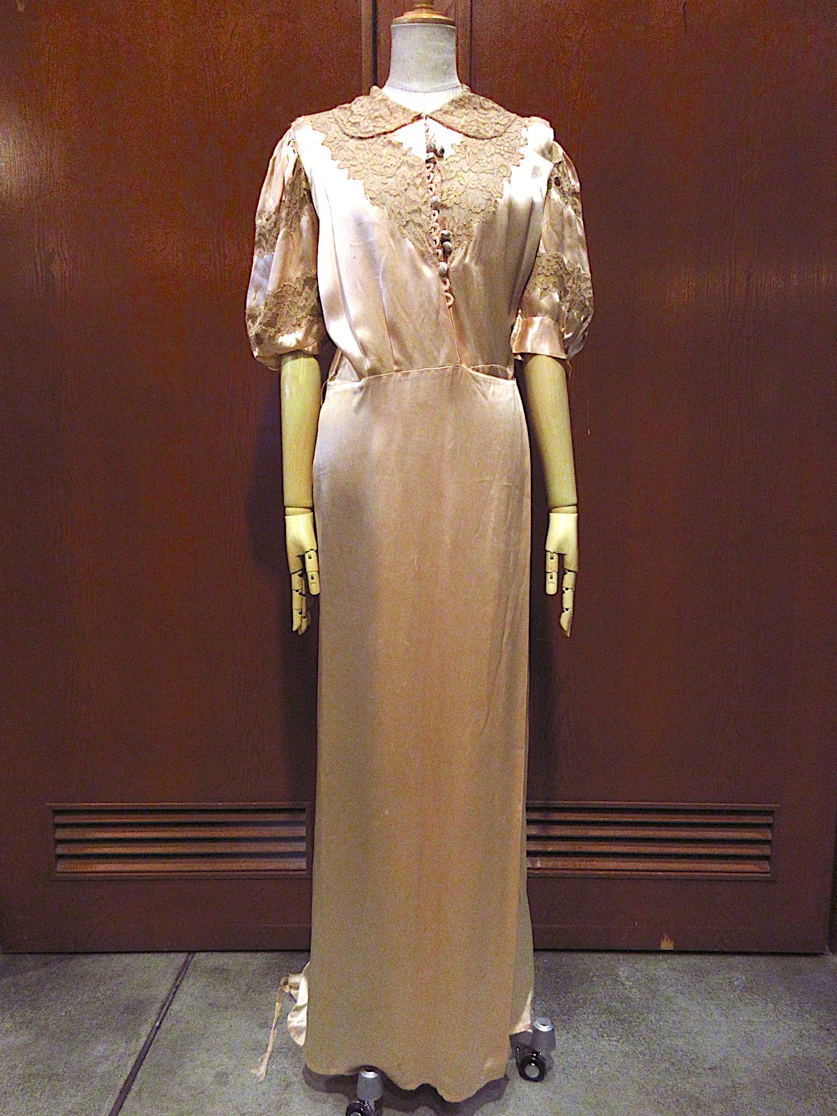 ヴィンテージ　ロングワンピース　ピンク　レース　花柄　ドレス　vintage fit=scale-down,w=1200