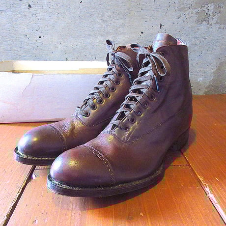 キャップトゥ | STORES