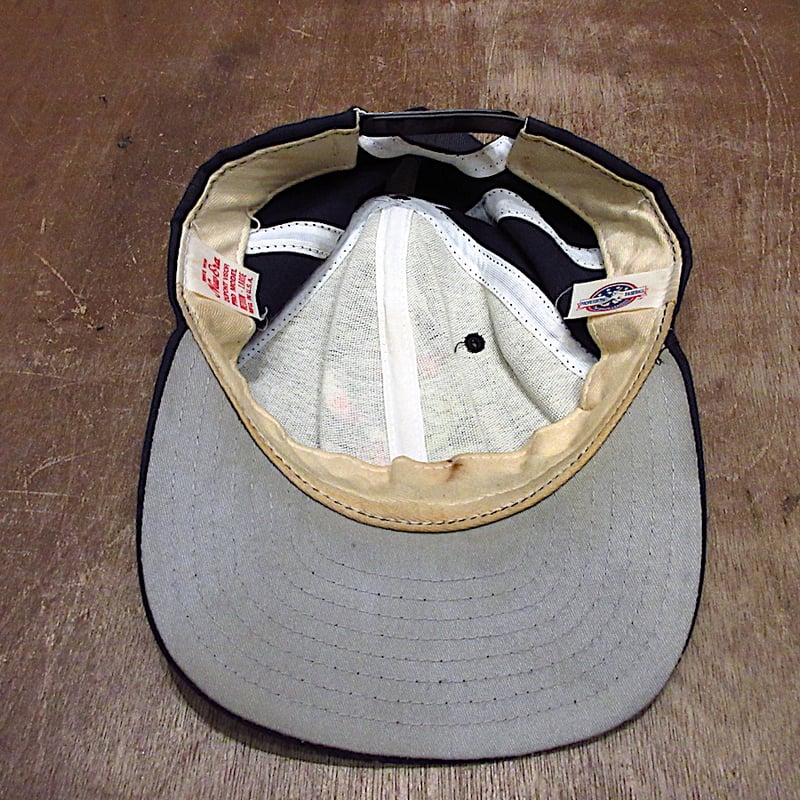 ビンテージ60's○New Era カエル刺繍入りスナップバックキャップ ビンテージ60's○New Era カエル刺繍入りスナップバックキャップ