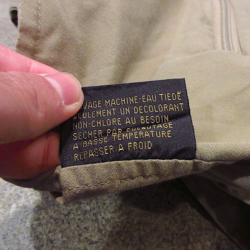 80s Eddie bauer フィッシングベスト　黒タグ Eddie Bauer - 古着 80~90年代 エディーバウアー Eddie Bauer 黒