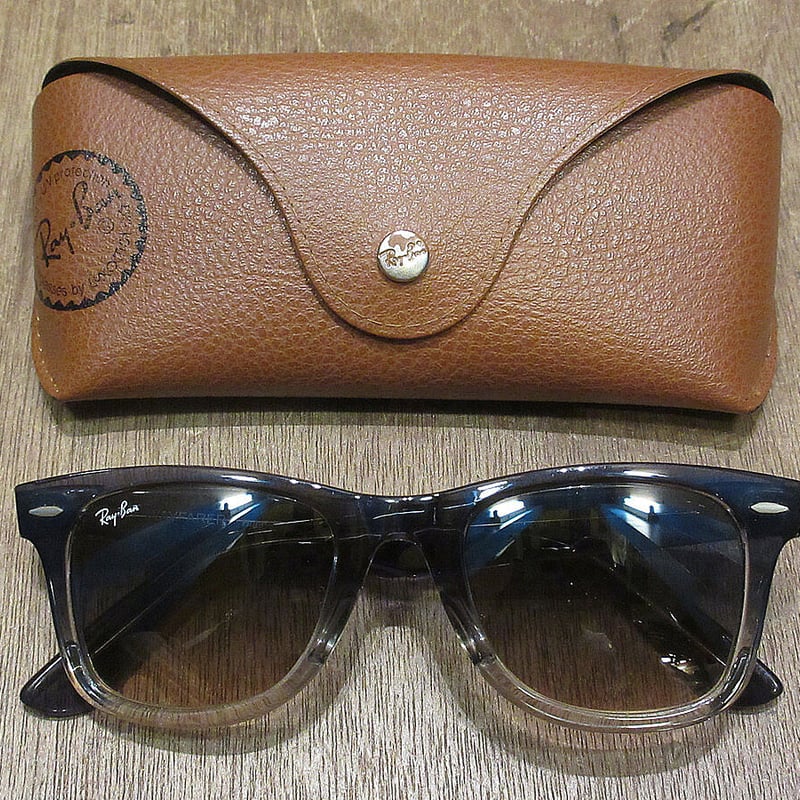 Ray-Ban Wayfarer サングラス ケース付き 楽天市場】【ケースの色が