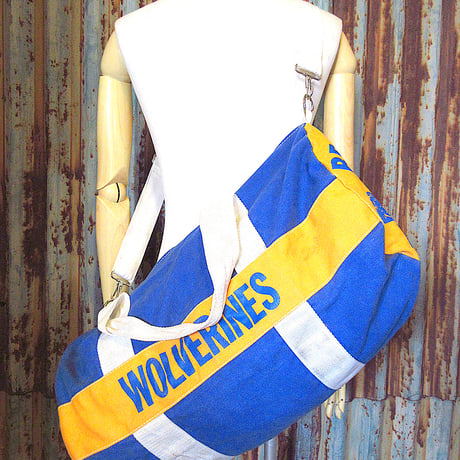 【超希少】【90's vintage】レイカーズ　ドラムバッグ　ボストンバッグ 超希少】【90's vintage】レイカーズ ドラムバッグ ボストンバッグ